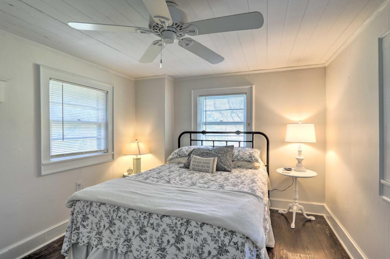 Coastal, Walkable Home In Historic Southport! Eksteriør bilde